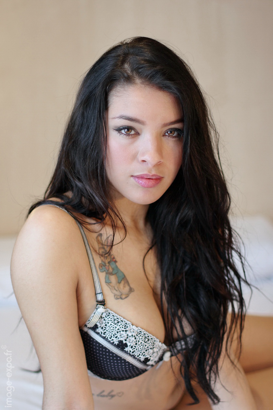 camila254